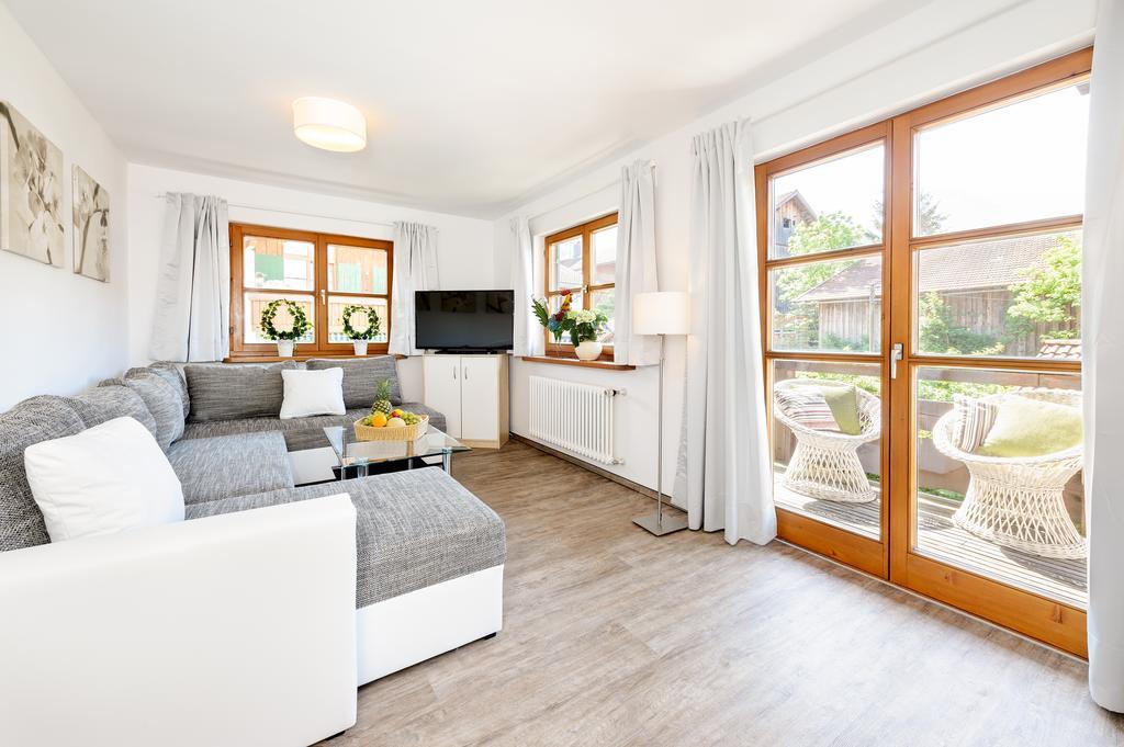 "Ferienwohnung Ess" - Annehmlichkeiten Von 4-Sterne Familien-Und Wellnesshotel Viktoria Koennen Mitbenutzt Werden Oberstdorf Exterior foto